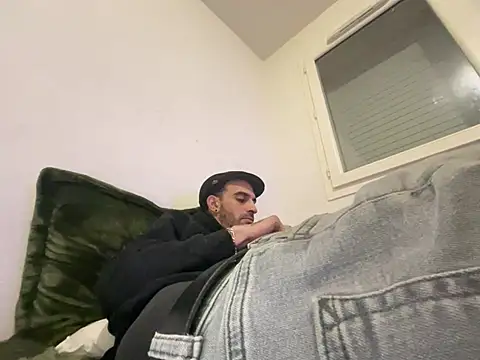 Rebeu313 online show from January 16, 1:31 am