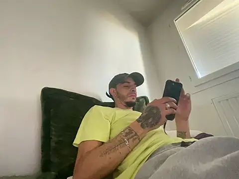 Rebeu313 online show from January 15, 11:13 am