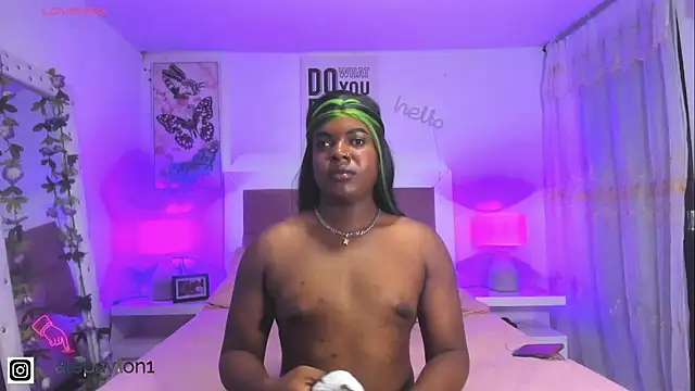 Snapshot of Alexa_paytom1 chatting on February 8, 4:43 am Alexa paytom1 online show from February 8, 4:43 am