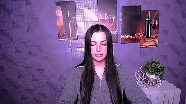 DivaKaily  online show from September 12, 7:24 pm