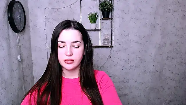 DivaKaily  online show from December 14, 5:07 am
