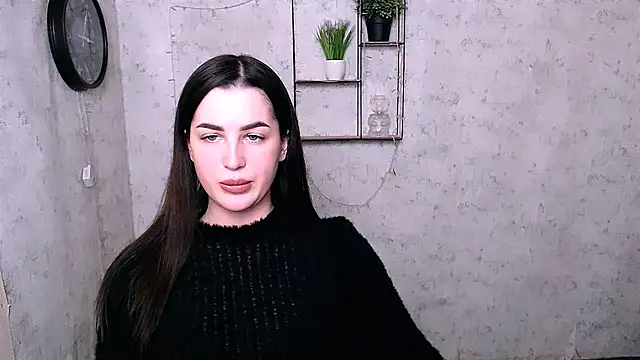 DivaKaily  online show from December 15, 9:45 am