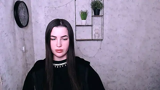 DivaKaily  online show from December 7, 10:17 am