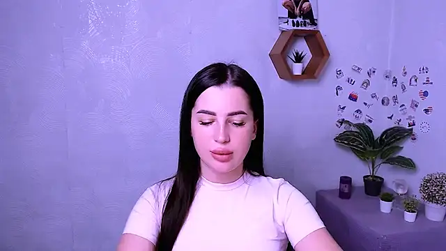 DivaKaily  online show from October 11, 7:48 pm