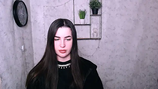 DivaKaily  online show from December 7, 5:32 am