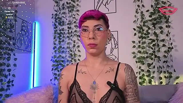 MiaMorgan  online show from March 8, 3:04 pm