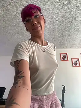 MiaMorgan  online show from April 14, 2:11 pm