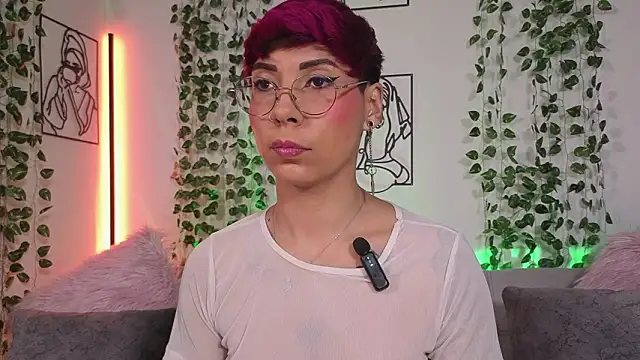 MiaMorgan  online show from March 28, 3:02 pm