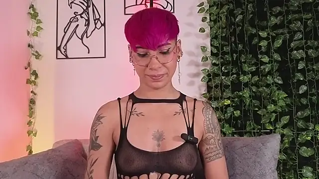 MiaMorgan  online show from January 14, 1:59 pm