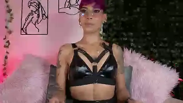 MiaMorgan  online show from October 1, 12:31 pm