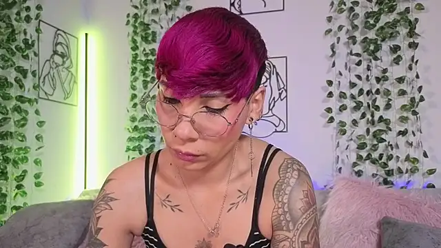 MiaMorgan  online show from March 31, 1:07 am