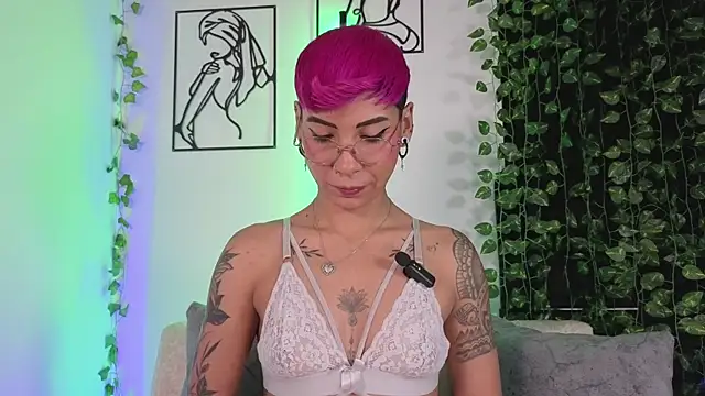 MiaMorgan  online show from December 20, 2:42 pm