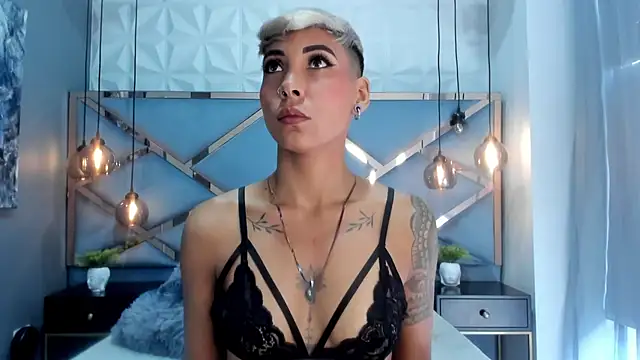 MiaMorgan  online show from March 3, 1:34 pm