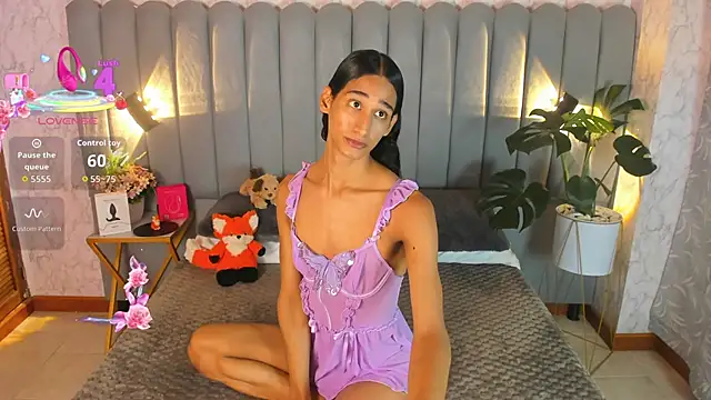 Snapshot of skyyfoxpraga chatting on September 22, 2:45 pm skyyfoxpraga online show from September 22, 2:45 pm