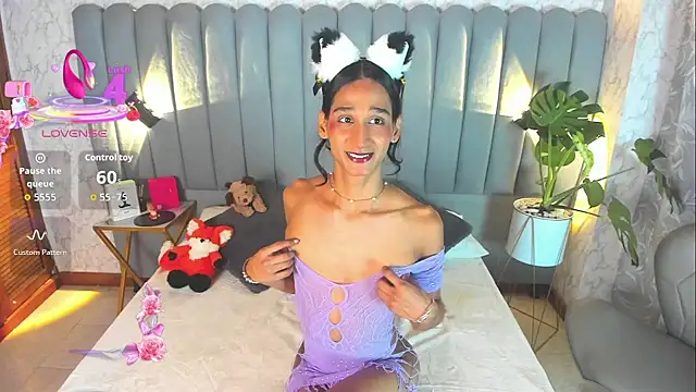 Snapshot of skyyfoxpraga chatting on October 18, 12:40 pm skyyfoxpraga online show from October 18, 12:40 pm