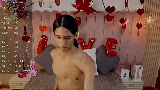 Snapshot of skyyfoxpraga chatting on February 19, 12:55 pm skyyfoxpraga online show from February 19, 12:55 pm