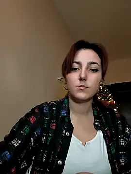 Snapshot of MiaStika chatting on December 29, 9:28 am MiaStika online show from December 29, 9:28 am
