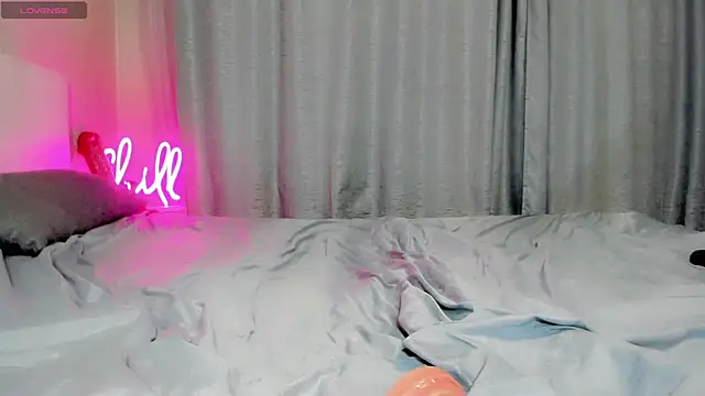 Aira vi online show from March 17, 1:58 pm