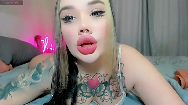 Aira vi online show from March 11, 3:44 am