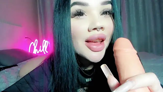 Snapshot of Aira_vi chatting on March 13, 1:50 pm Aira vi online show from March 13, 1:50 pm