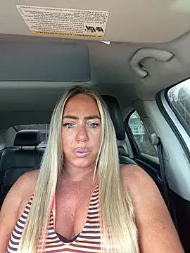 sunshinekisses online show from April 30, 7:21 pm