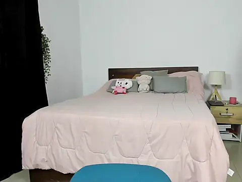 sally smiling online show from February 12, 11:32 am