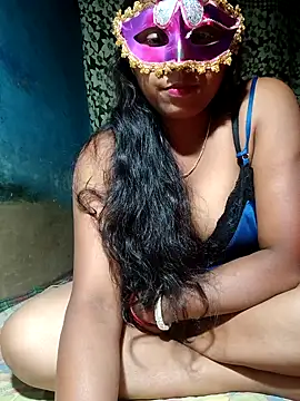 Snapshot of AparnaBoudi chatting on November 18, 6:00 pm AparnaBoudi online show from November 18, 6:00 pm