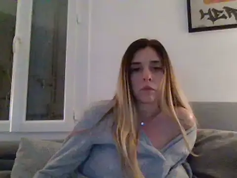 MissBella131 online show from December 9, 8:33 pm