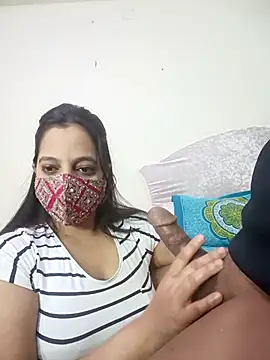 Snapshot of Taniya07 chatting on November 28, 5:46 pm Taniya07 online show from November 28, 5:46 pm