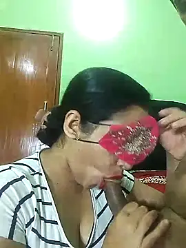 Snapshot of Taniya07 chatting on March 6, 9:09 pm Taniya07 online show from March 6, 9:09 pm