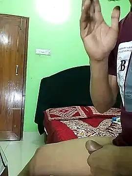 Snapshot of Taniya07 chatting on February 28, 4:43 am Taniya07 online show from February 28, 4:43 am