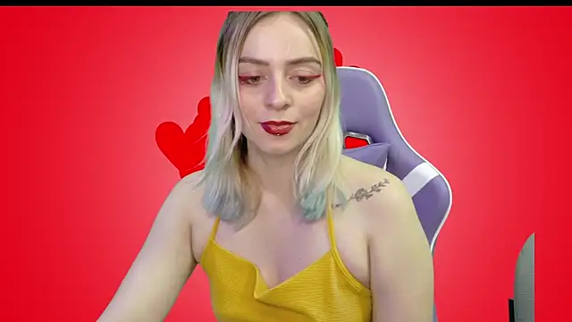 Snapshot of Dolce--Mia---Bianchi__07 chatting on February 9, 4:57 am Dolce--Mia---Bianchi 07 online show from February 9, 4:57 am