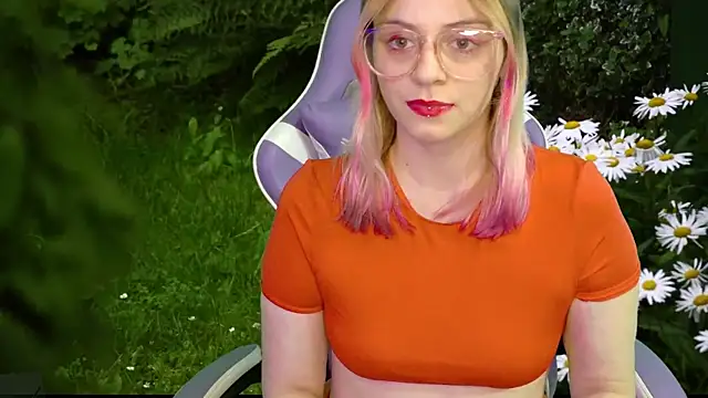 Snapshot of Dolce--Mia---Bianchi__07 chatting on February 23, 11:44 am Dolce--Mia---Bianchi 07 online show from February 23, 11:44 am