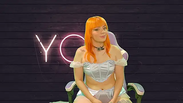 Snapshot of Dolce--Mia---Bianchi__07 chatting on February 14, 11:27 pm Dolce--Mia---Bianchi 07 online show from February 14, 11:27 pm