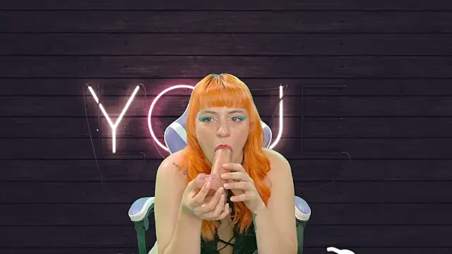 Snapshot of Dolce--Mia---Bianchi__07 chatting on February 16, 7:01 pm Dolce--Mia---Bianchi 07 online show from February 16, 7:01 pm