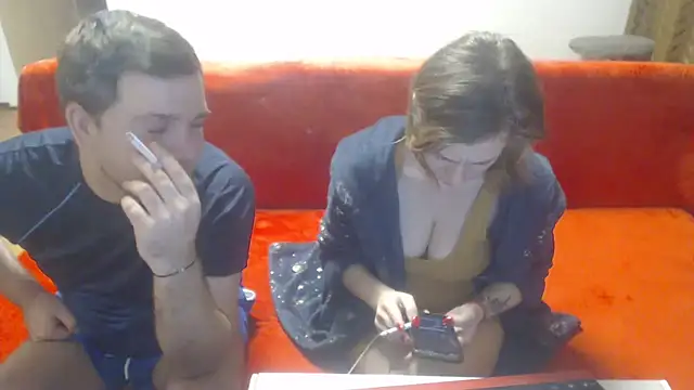 Snapshot of AngelAndDevil92 chatting on January 28, 8:58 pm AngelAndDevil92 online show from January 28, 8:58 pm