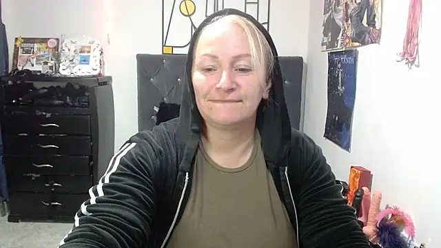 emperabigbootybigass online show from May 5, 12:19 pm