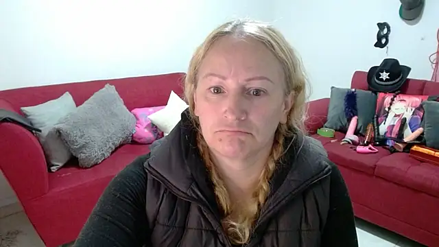 emperabigbootybigass online show from February 4, 12:33 pm