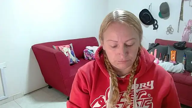 emperabigbootybigass online show from March 3, 12:12 pm