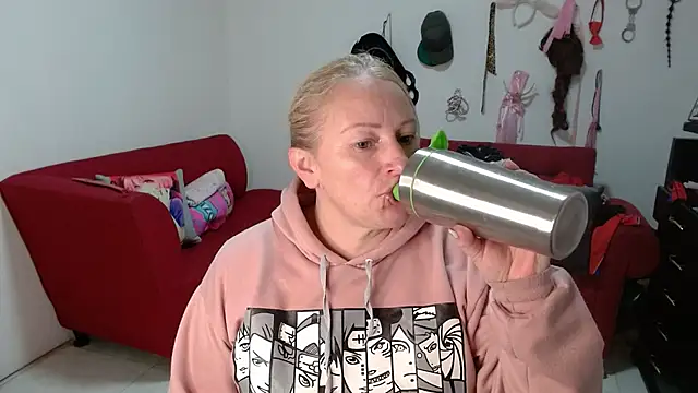 emperabigbootybigass online show from March 11, 12:21 pm