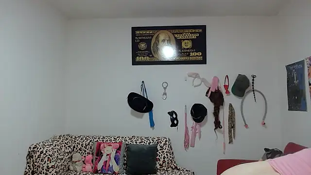 emperabigbootybigass online show from March 19, 12:43 am