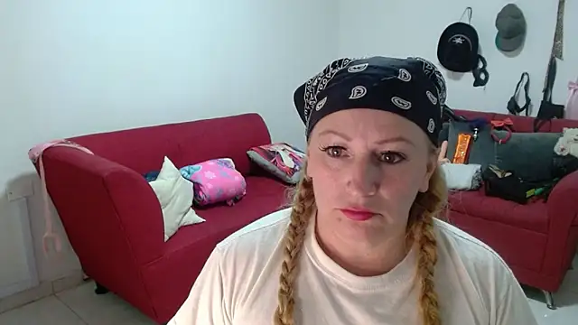 emperabigbootybigass online show from February 14, 12:22 am