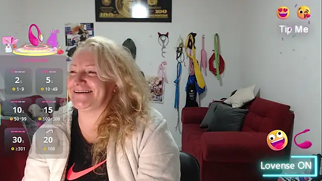 emperabigbootybigass online show from November 4, 12:31 pm