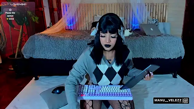 Manu Velez online show from November 27, 6:03 am