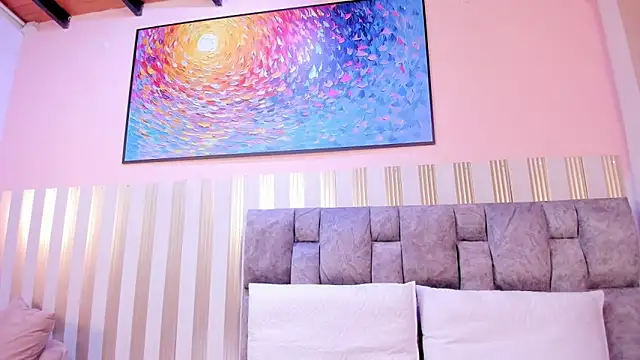 nova lane online show from April 8, 7:59 pm