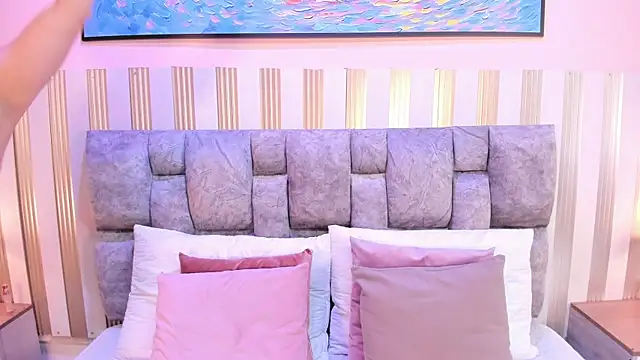 nova lane online show from November 9, 7:40 pm