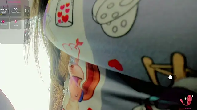 samy  milf online show from March 3, 7:43 pm