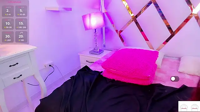 samy  milf online show from December 13, 8:04 pm