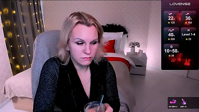 Louisa Bay online show from January 16, 8:00 am