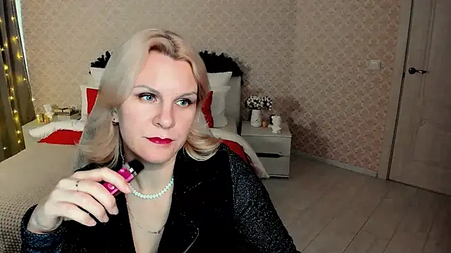 Louisa Bay online show from January 15, 10:59 am